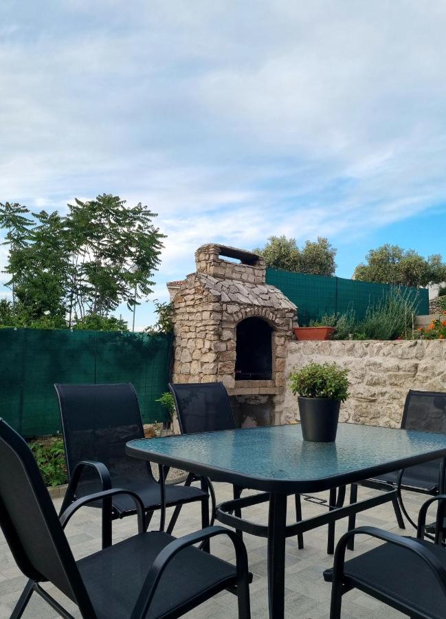 Studio Apartment Pinetree - Mali Losinj Exterior photo